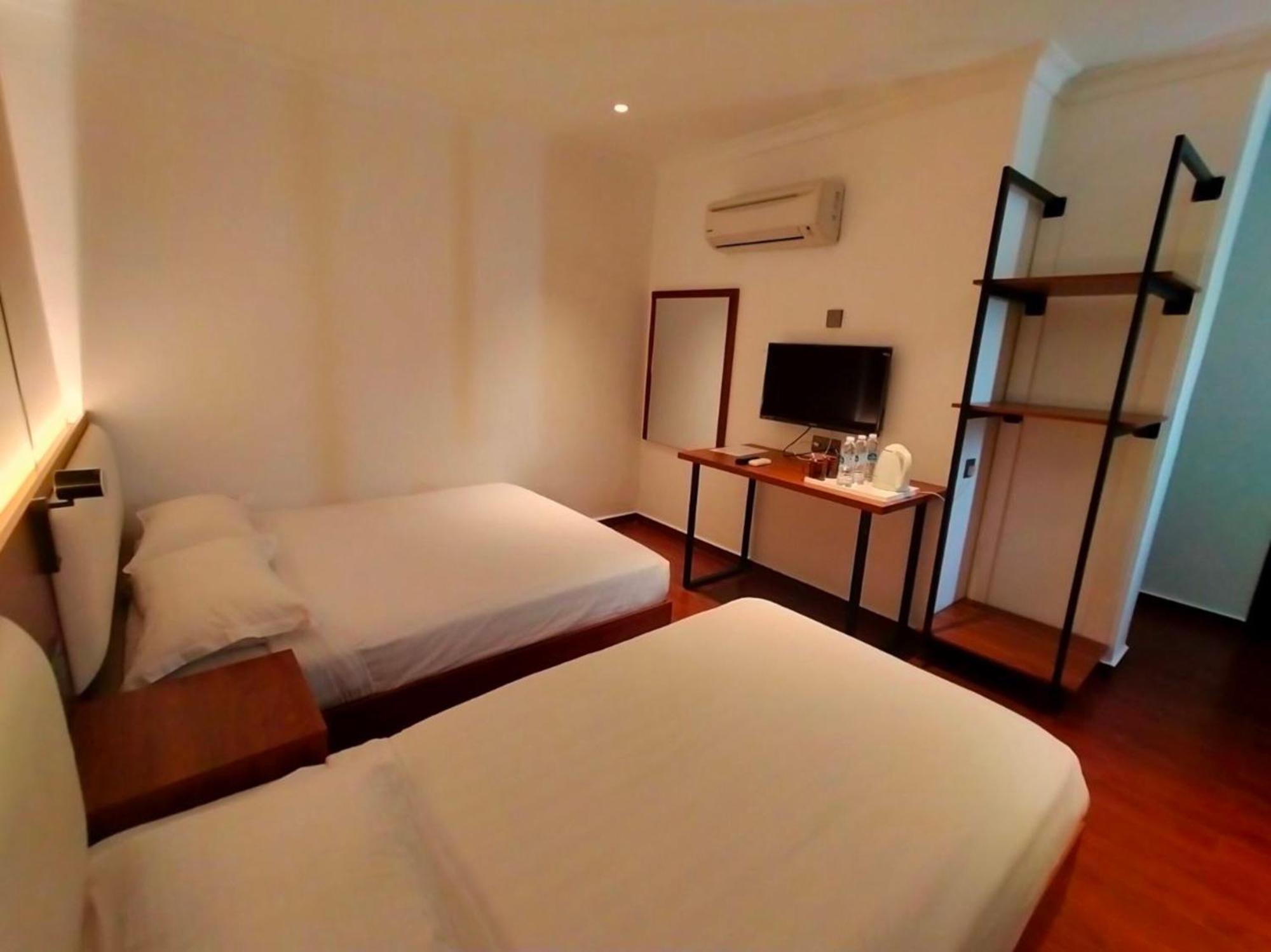 Super Oyo 998 Queen City Hotel George Town Exterior foto