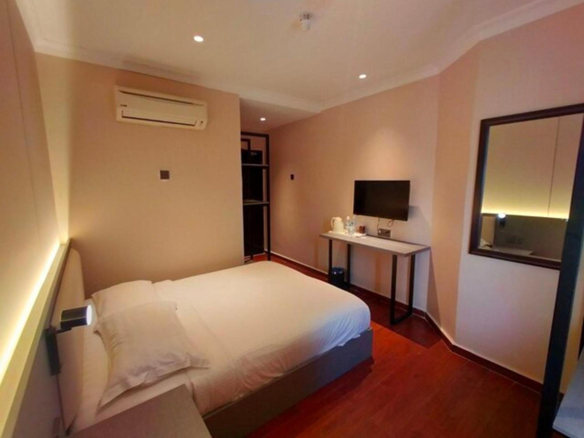 Super Oyo 998 Queen City Hotel George Town Exterior foto