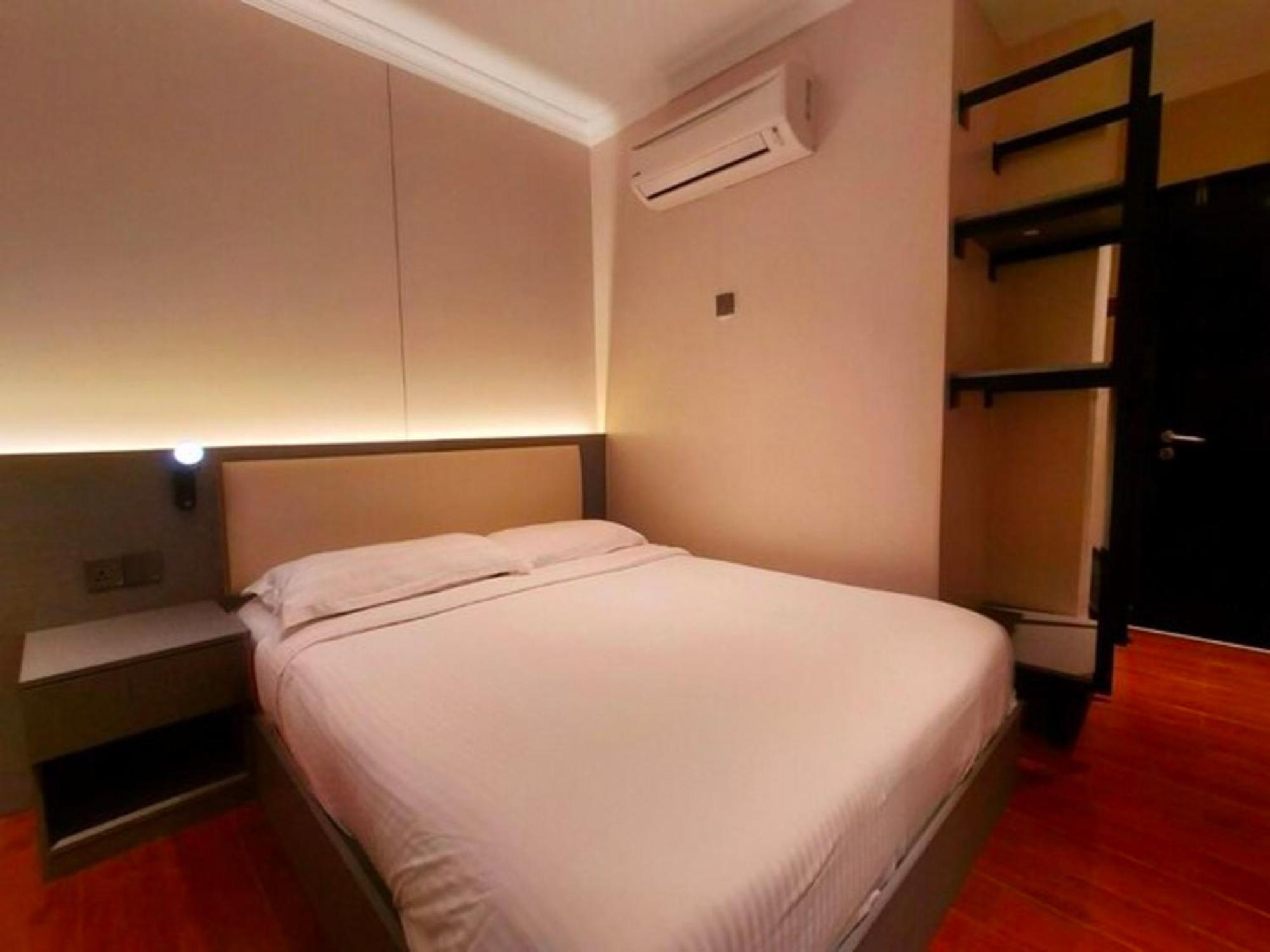 Super Oyo 998 Queen City Hotel George Town Exterior foto